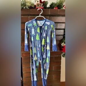 🎄Little Sleepies Blue Christmas Trees Zippy🎄